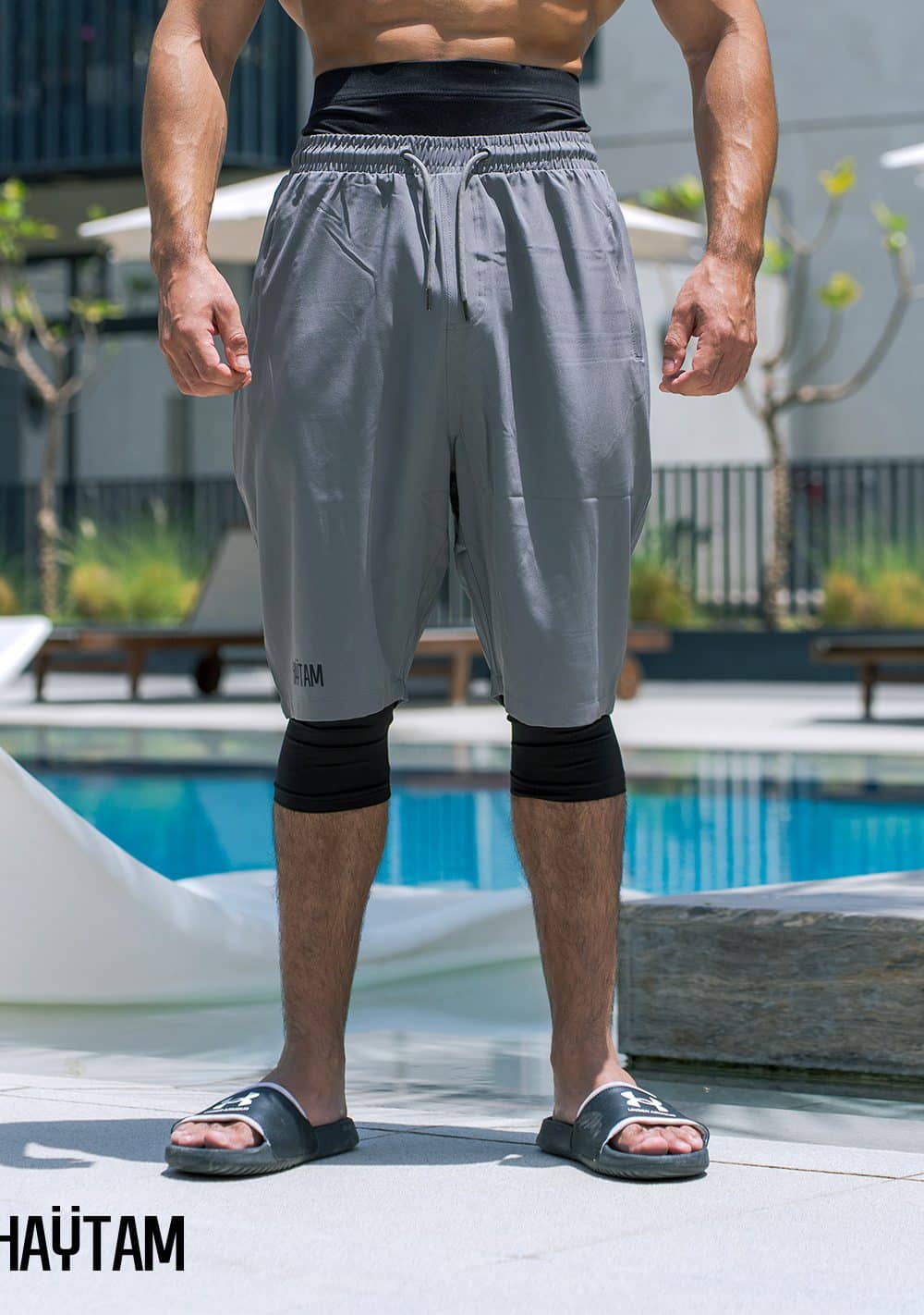 Alternative view of Sarouel de bain Haytam gris kaki